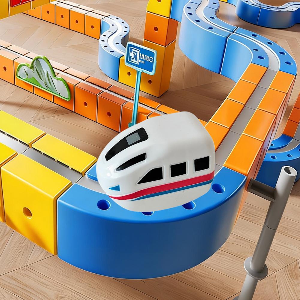 Party Games Mini - รถไฟแม่เหล็กไฟฟ้า ของเล่นเสริมพัฒนาการเด็กแบบอินเทอร์แอคทีฟ ชาร์จไฟได้ รถไฟมินิวิเศษ ของขวัญงานวันเกิด DIY